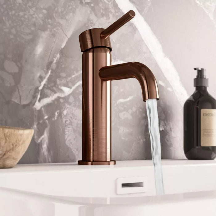 Eastbrook Meriden Mono Basin Mixer Tap With Waste