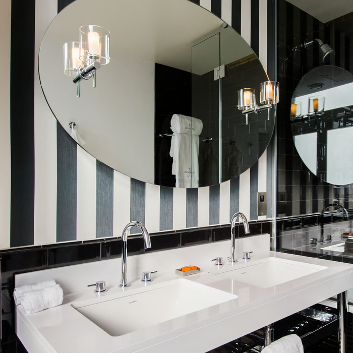 Astro Arezzo Bathroom Wall Light - Polished Chrome