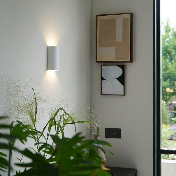 Astro Serifos 2700K LED Wall Light - Plaster - Bathroom