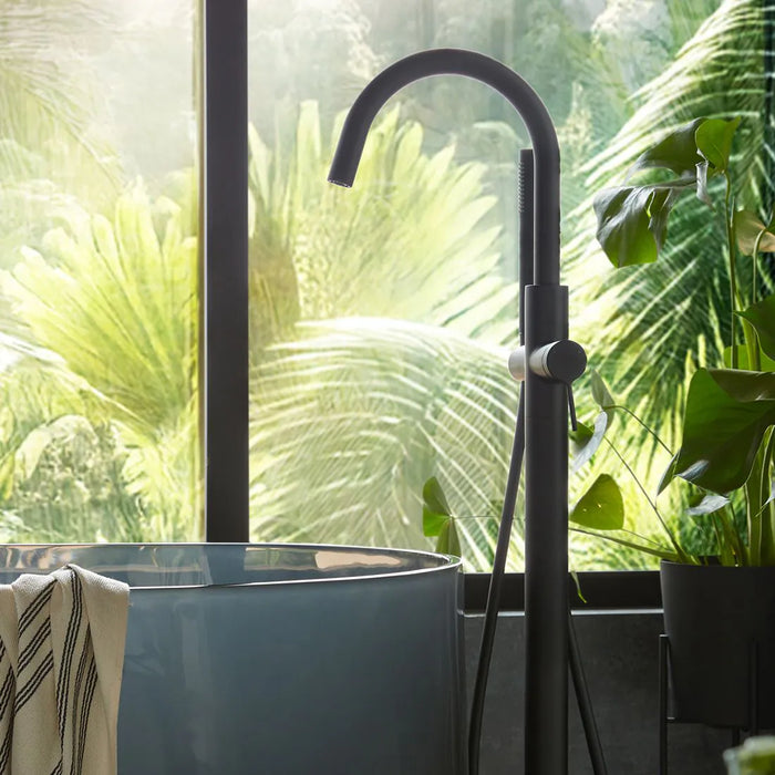 Vado Safari Lever Floorstanding Bath Shower Mixer Tap with Shower Kit