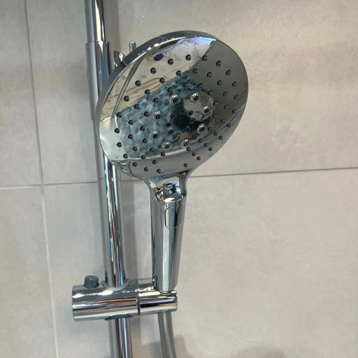 Luxury Round Thermostatic Shower Kit - Showering