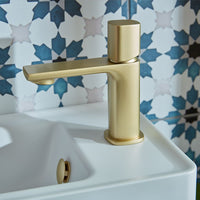 Vado Cameo Knob Deck Mounted Mini Mono Basin Mixer Tap