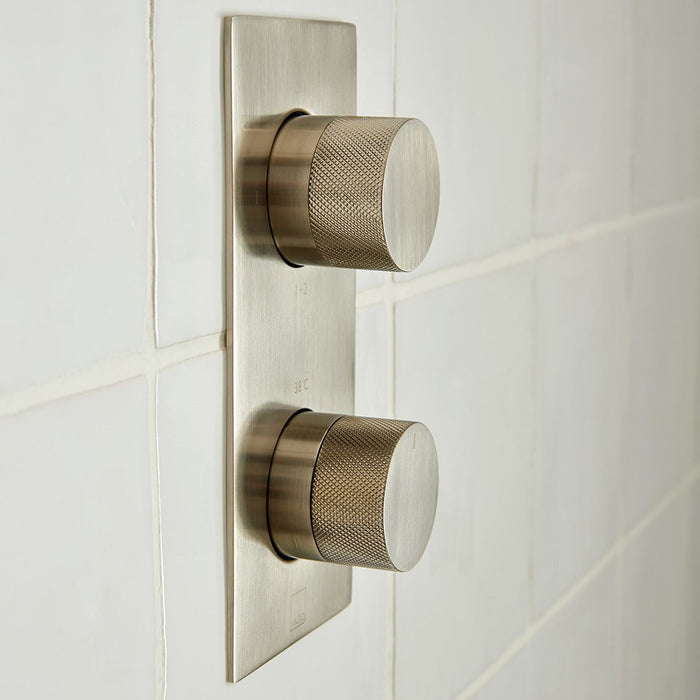 Vado Knurled X Fusion Vertical 2 Outlet Concealed